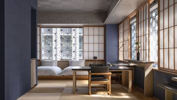 Kiku (Executive Triple) | Minibar, in-room safe, blackout drapes, iron/ironing board