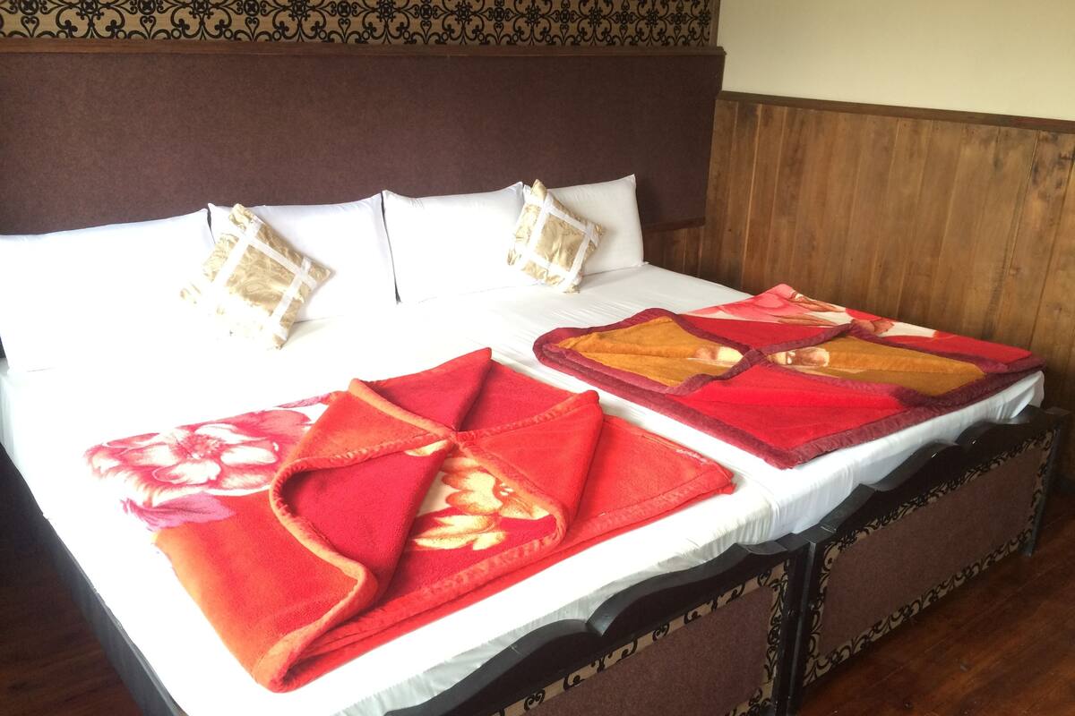 Desk, iron/ironing board, free WiFi