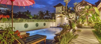 Solo Villas and Retreat