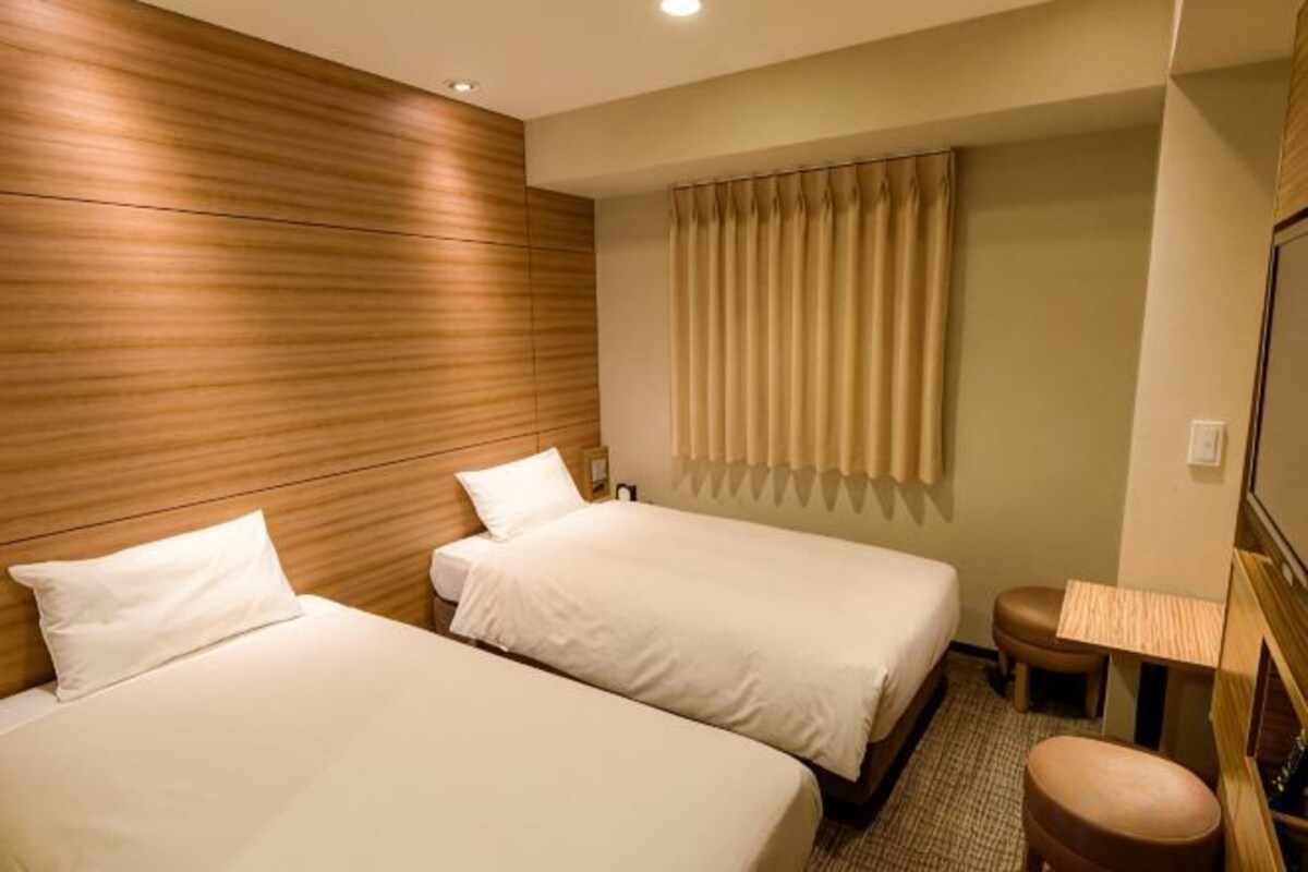 Economy Twin Room-Non-Smoking