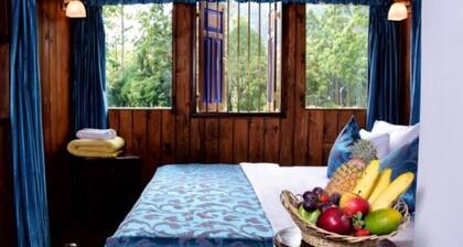 The Golf Green Hotel