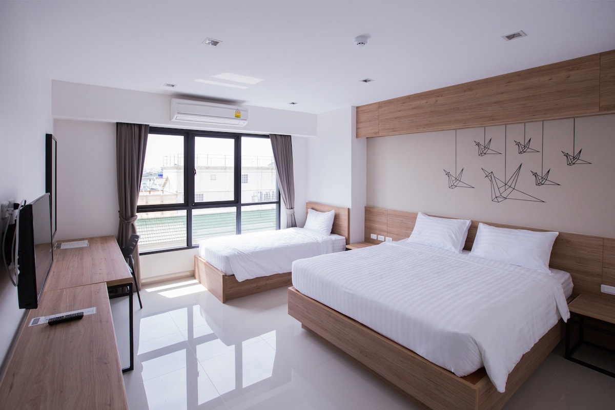 Desk, blackout curtains, free WiFi, bed sheets