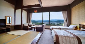 In-room safe, desk, blackout curtains, free WiFi