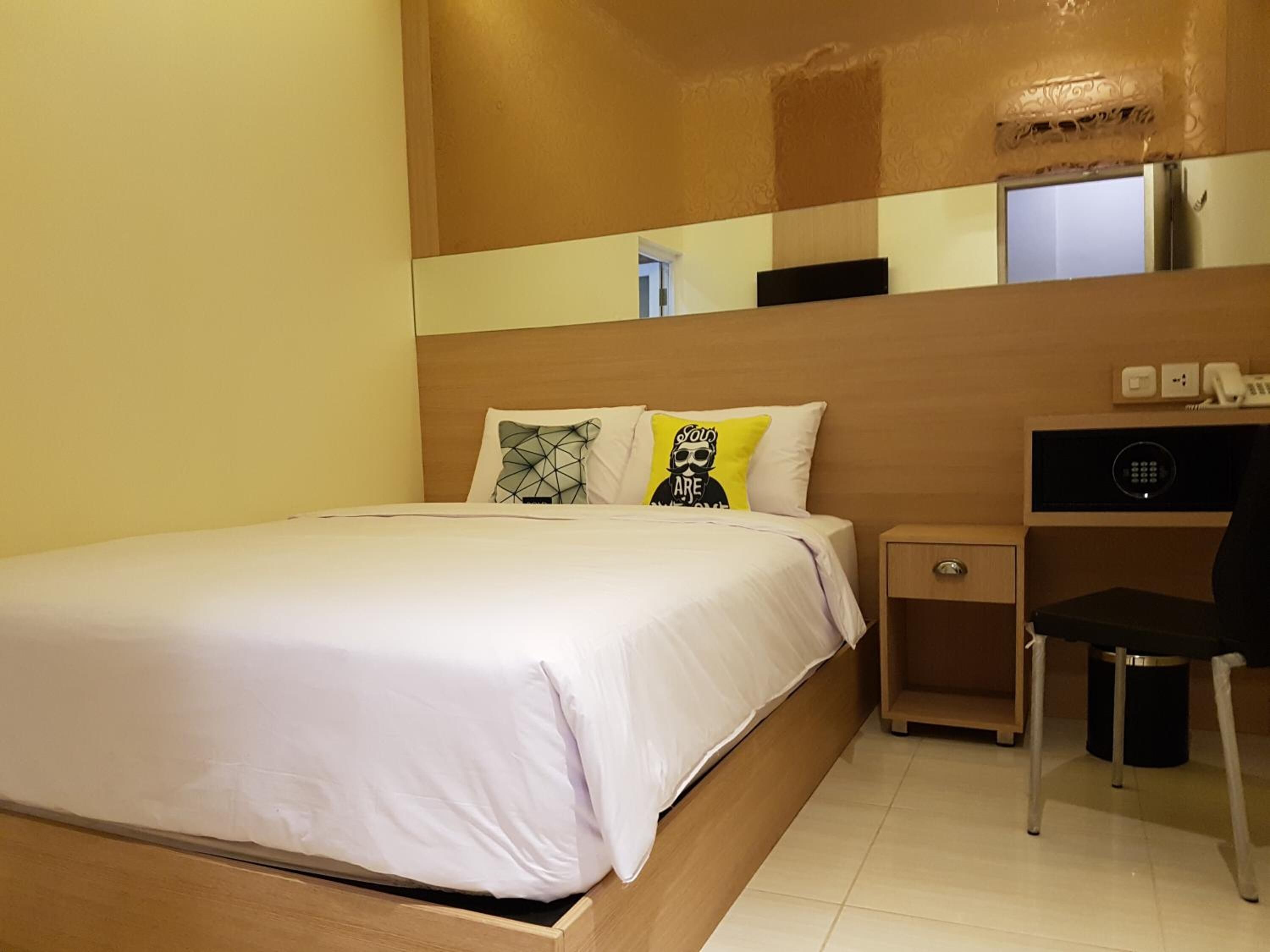 Bold Hotel Jakarta Reviews, Deals & Photos 2026 - Expedia