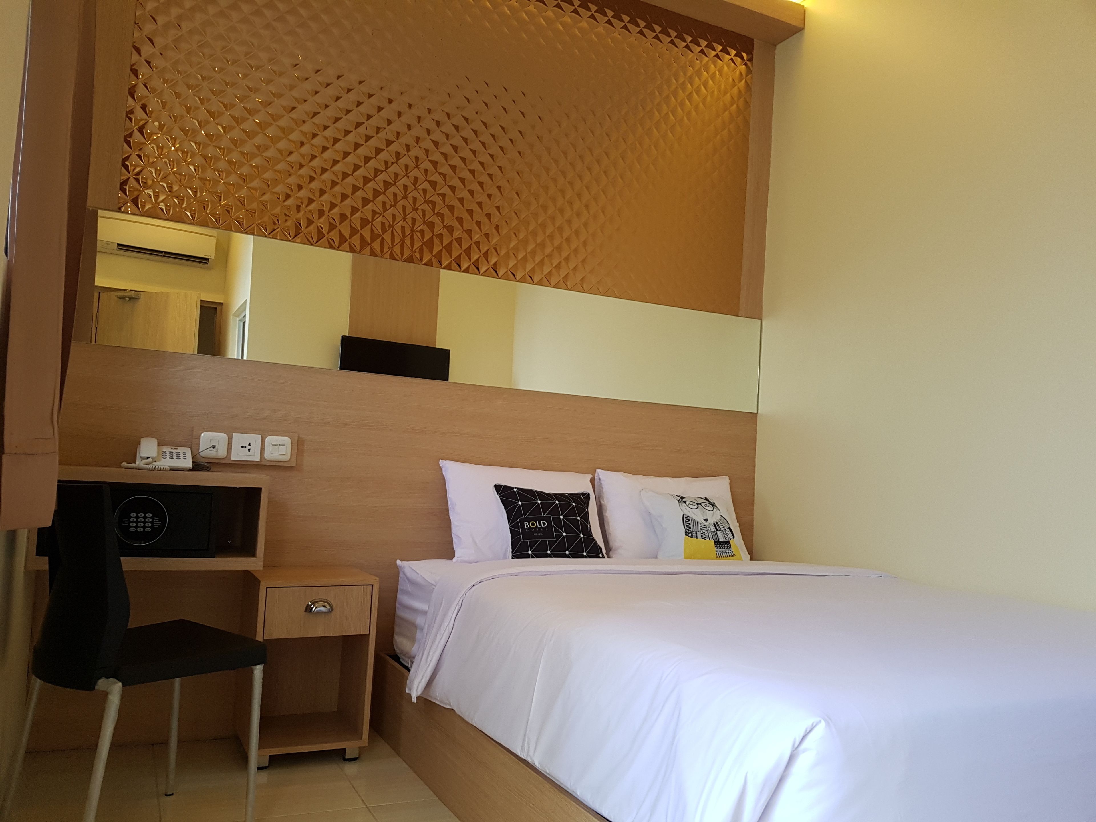 Photo - Bold Hotel Jakarta