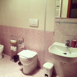 Doppelzimmer | Badezimmer