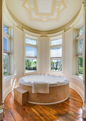 Bain à remous intérieur