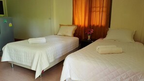 Standard Twin Bungalow (Happy 5) | デスク、WiFi (無料)
