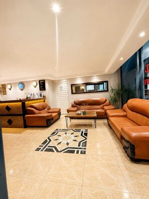 Reception - Hotel Real Life (Istanbul)