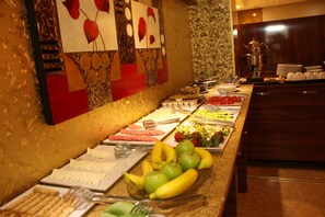 Free daily buffet breakfast - Hotel Real Life (Istanbul)