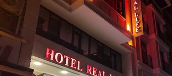 Hotel Real Life