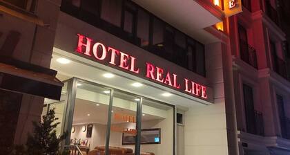 Hotel Real Life