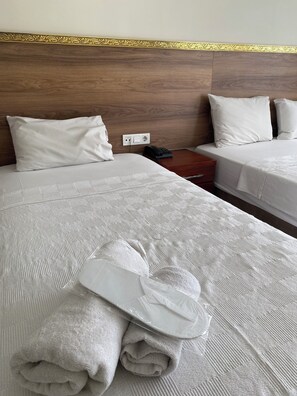 Premium bedding, minibar, in-room safe, desk - Hotel Real Life (Istanbul)