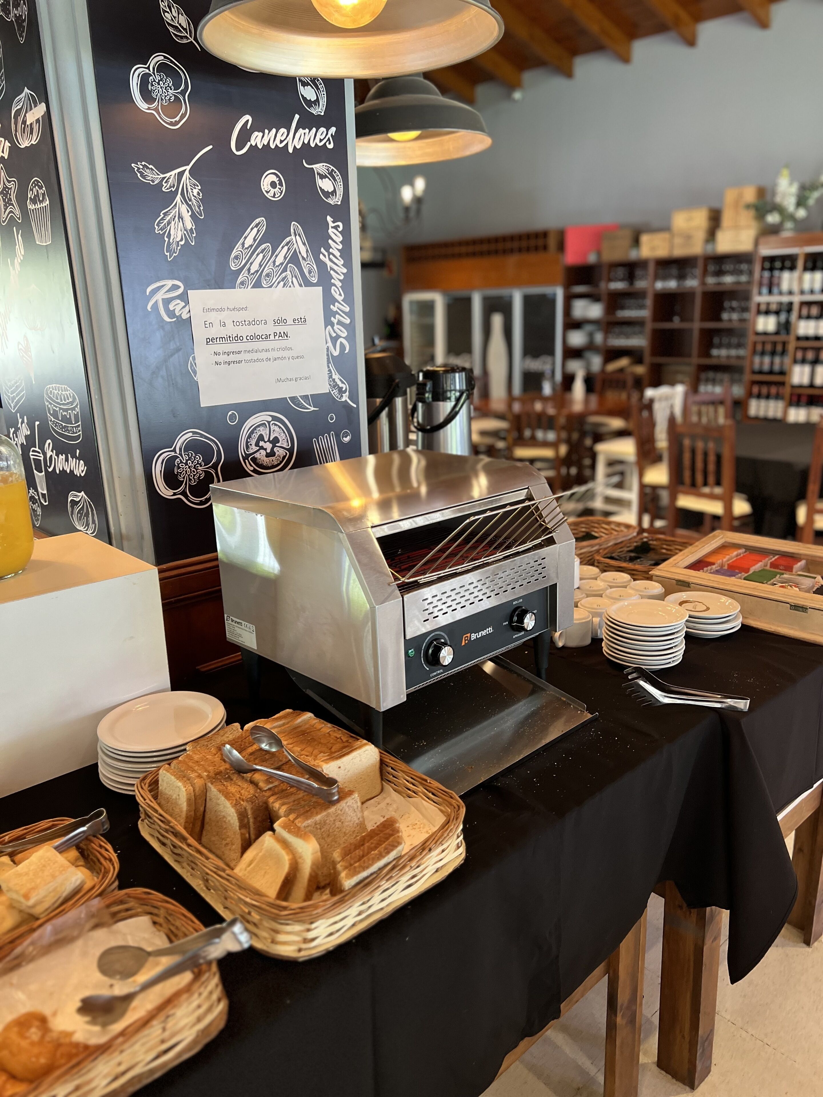 free daily continental breakfast