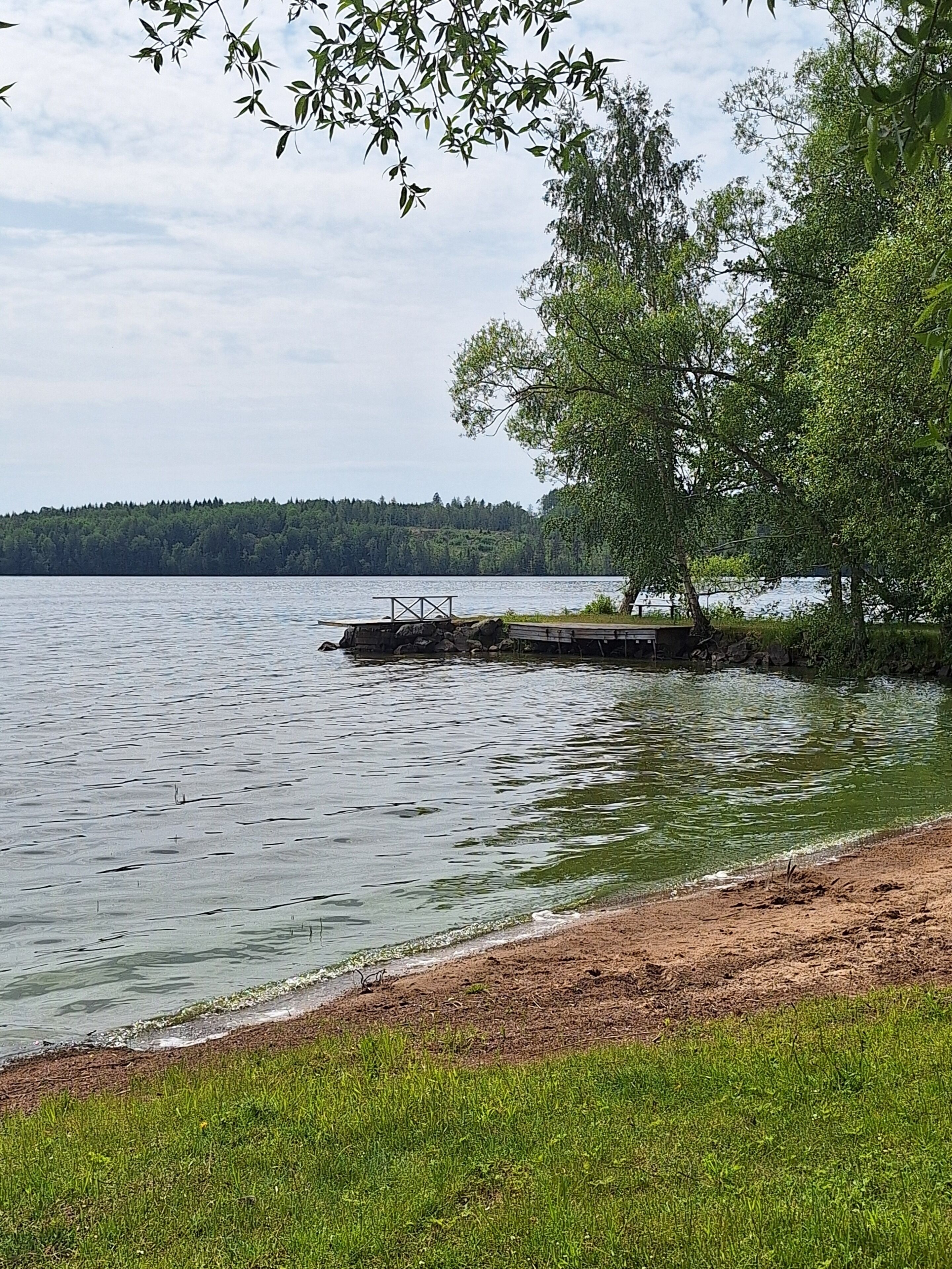 Privat strand i närheten, solstolar och kajakpaddling