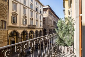 Premium bedding, desk, free WiFi - Palazzo Gallery (Florence)