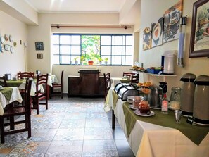 Free daily buffet breakfast - Hotel Real Paulista (São Paulo)