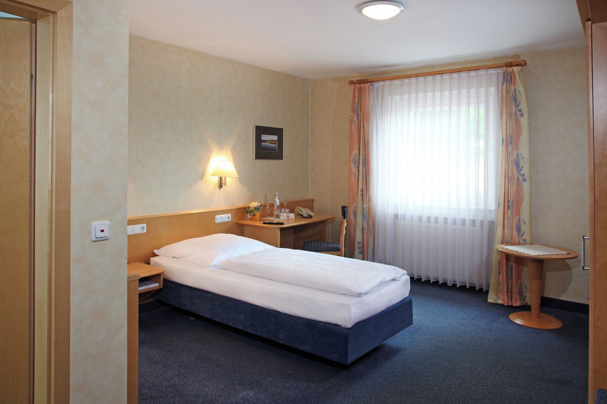 Luxe beddengoed, een bureau, een strijkplank/strijkijzer, gratis wifi