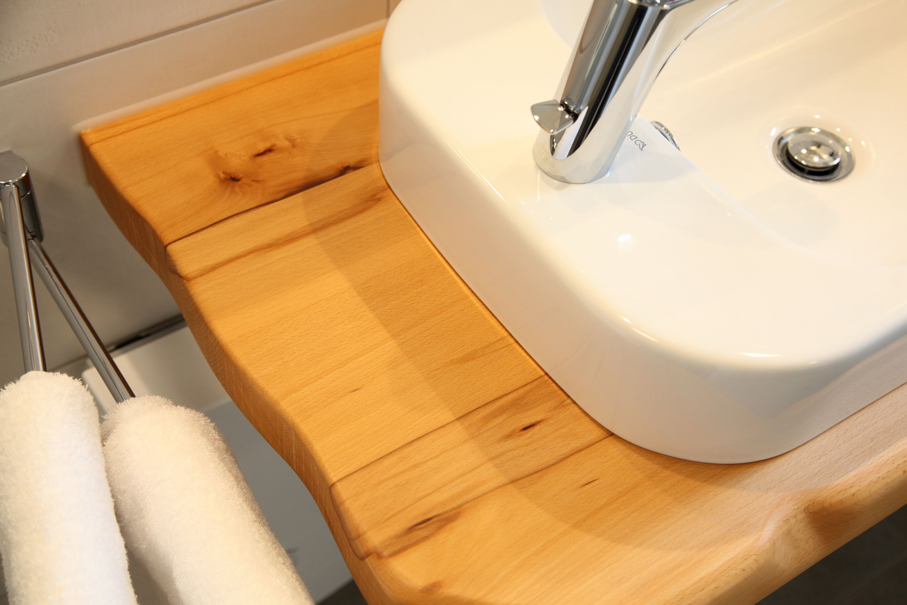 standard single room, allergy friendly, annex building | premium bedding, desk, iron/ironing board, free wifi