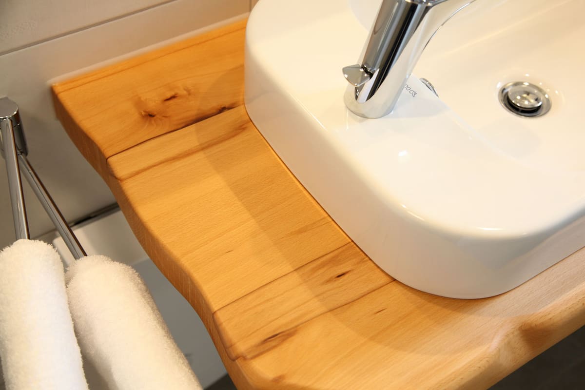 standard single room, allergy friendly, annex building | premium bedding, desk, iron/ironing board, free wifi