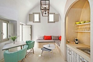 Vil·la nupcial, banyera d'hidromassatge | Cuina bàsica privada | Frigorífic, cafetera i tetera i bullidora elèctrica 