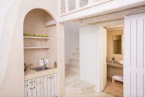 Honeymoon Villa, Jetted Tub - The Dream (Santorini)