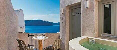 Villa Lune de Miel, baignoire à jets | Terrasse/Patio