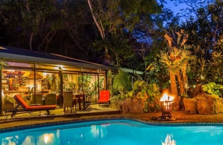 Outdoor pool, sun loungers