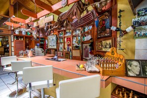 Bar (en la propiedad)