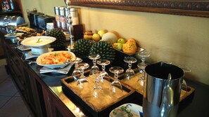Free daily full breakfast 
