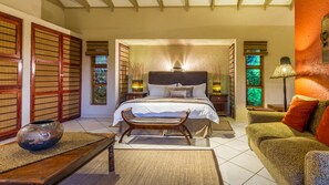 Panoramic Studio Suite, 1 King Bed, Jetted Tub, Mountain View | View from room