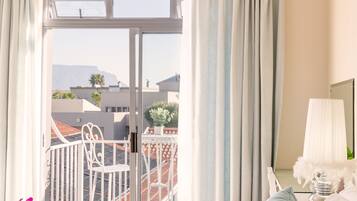 Deluxe Suite | Terrace/patio