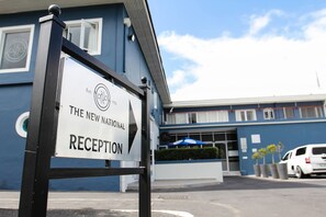 Exterior - The New National Lodge & Conference (Cape Town)