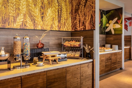 Desayuno buffet incluido todos los días