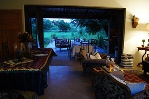 Restaurant - Cunningham Cottage Guest House (Kuruman)