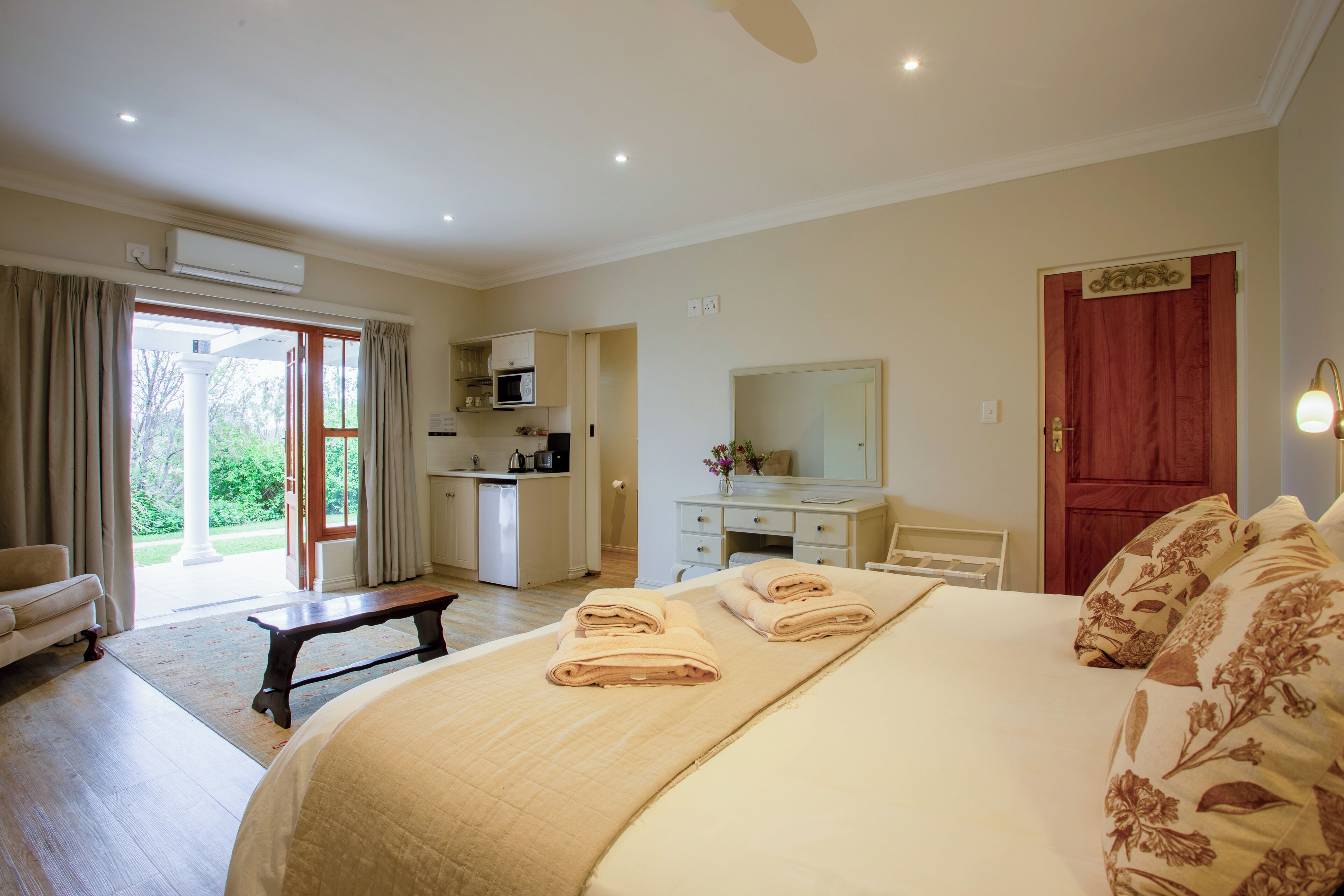 Open plan suite king  | Premium bedding, in-room safe, individually decorated