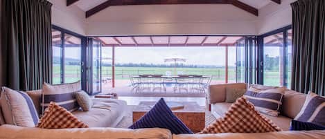 Hus, 4 soverom, terrasse, fjellutsikt | Oppholdsområde
