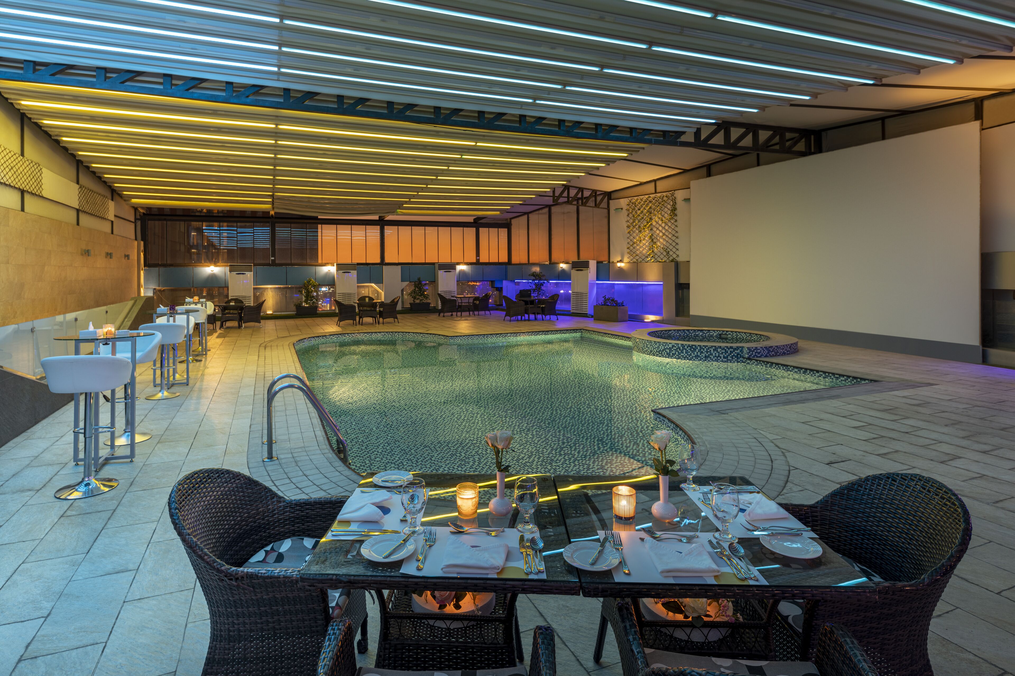 outdoor pool, pool loungers