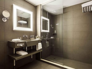 Minibar, in-room safe, desk, soundproofing - Novotel Jeddah Tahlia (Jeddah)