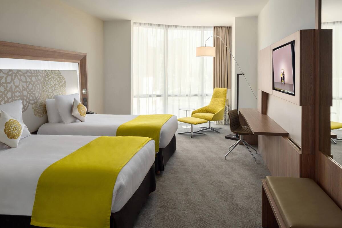 Minibar, coffres-forts dans les chambres, bureau, chambres insonorisées
