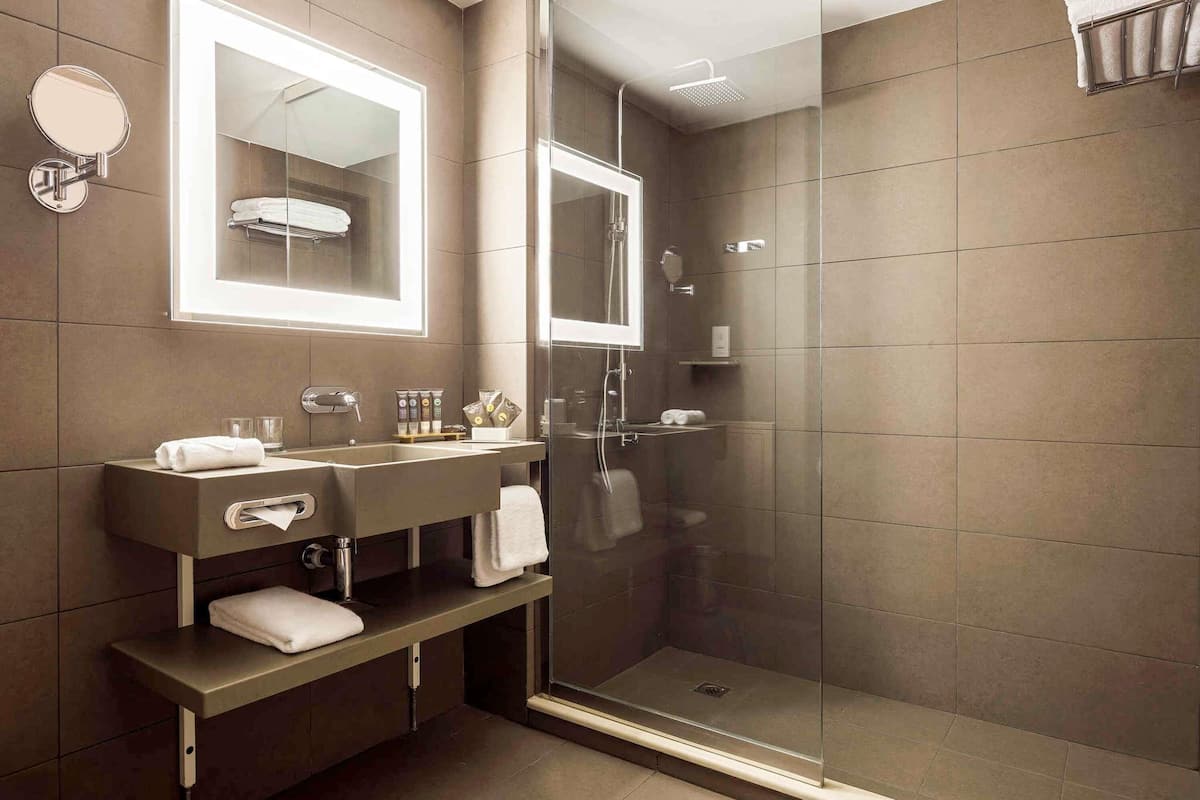 1 間臥室、迷你吧、客房內保險箱、書桌