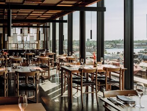 매일 뷔페 무료 아침 식사 포함