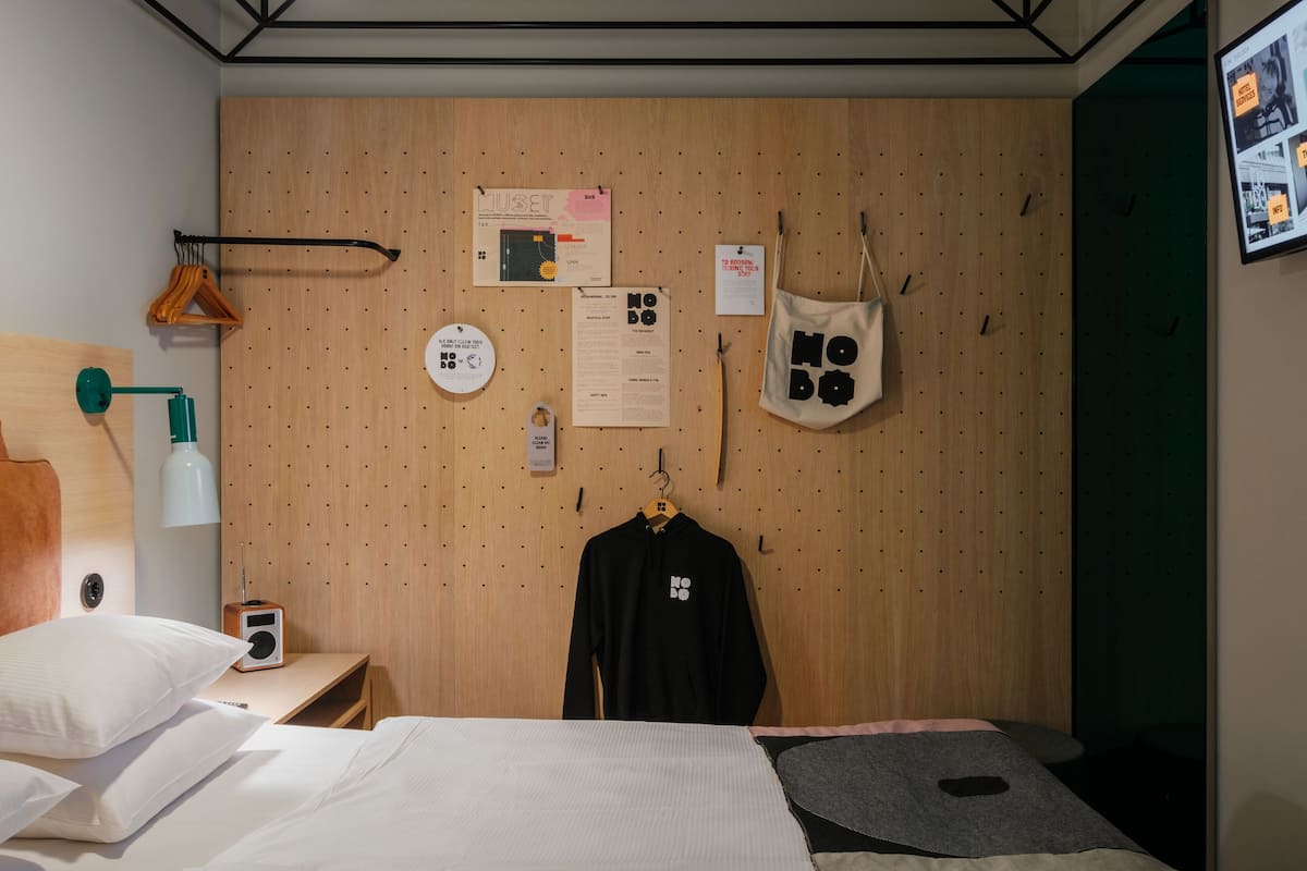 經濟客房, 無窗戶 (Sleeper) | 折疊床/加床、網路服務、床單