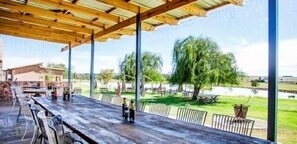 Breakfast, lunch, dinner served; international cuisine