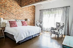 Comfort Double Room, 1 Bedroom | 1 bedroom, minibar, in-room safe, free WiFi