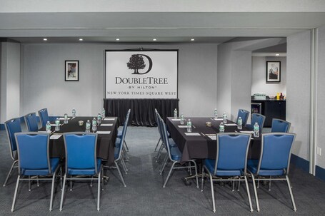 DoubleTree by Hilton New York Times Square West - Image 24