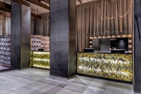 DoubleTree by Hilton New York Times Square West - Image 27