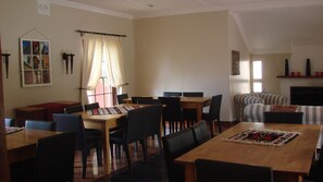 Free daily cooked-to-order breakfast - Die Waenhuis Guest House (George)