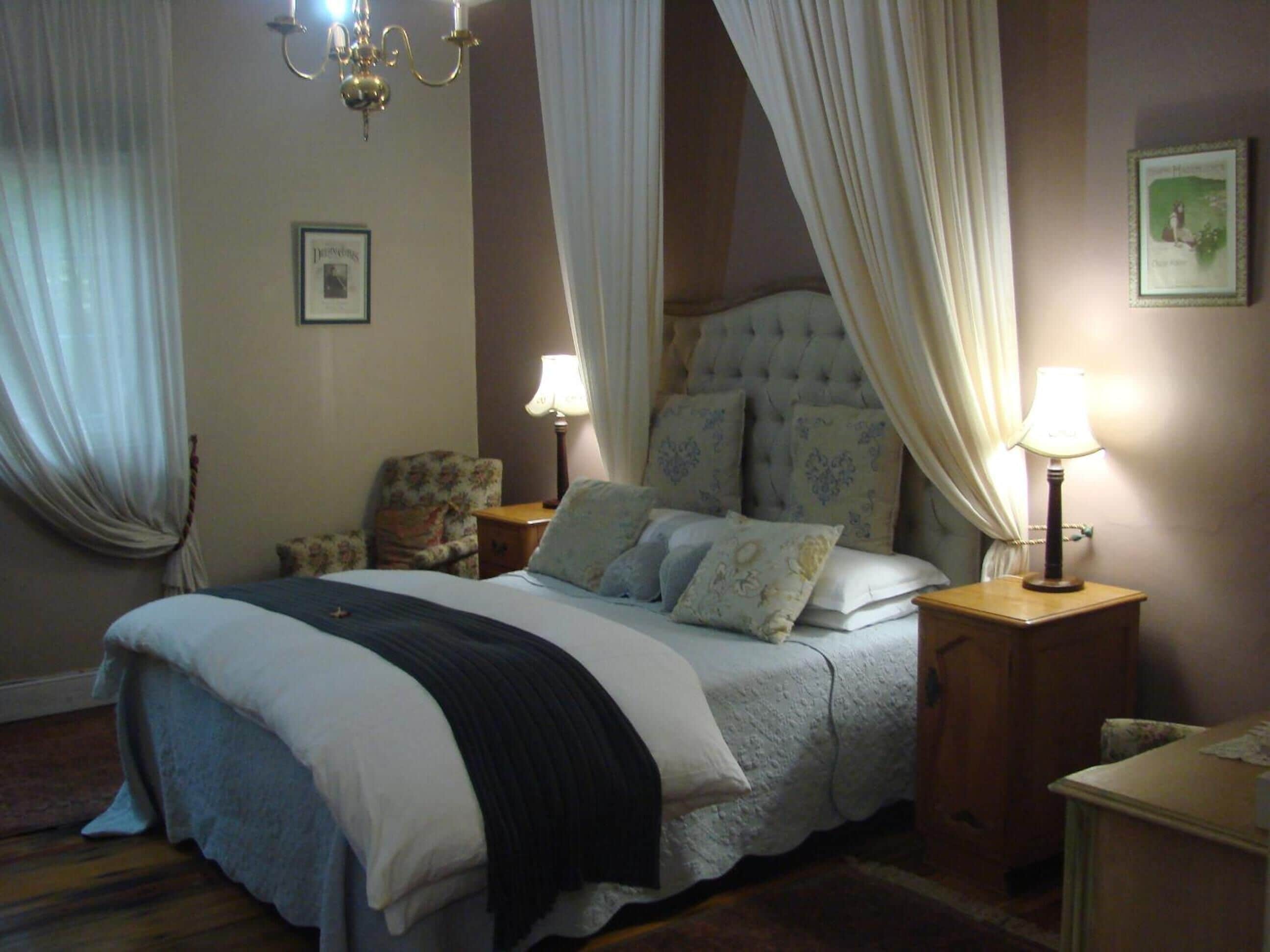 In-room safe, desk, free WiFi