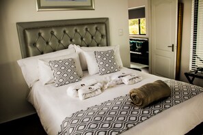 家庭公寓, 非吸煙房 | 埃及棉床單、高級寢具、Tempur-Pedic 床墊、房內夾萬